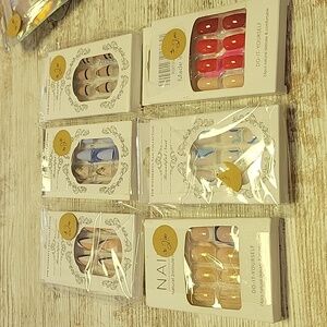 Lot 6 New Packages of Press on Nails
